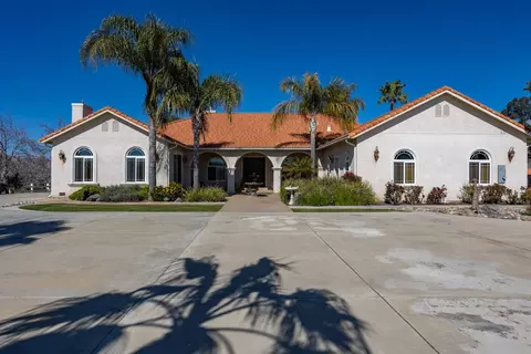 Exterior - 4549 Mcgee Ave, Modesto, CA 95357 photo 2 of 13