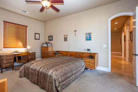 Bedroom - 4549 Mcgee Ave, Modesto, CA 95357 photo 6 of 6