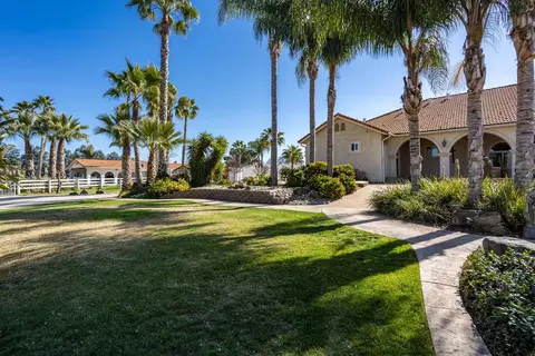 Exterior - 4549 Mcgee Ave, Modesto, CA 95357 photo 8 of 13