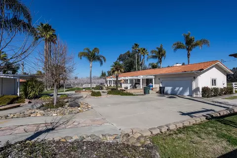 Exterior - 4549 Mcgee Ave, Modesto, CA 95357 photo 12 of 13