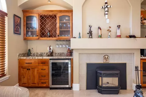 Kitchen - 4549 Mcgee Ave, Modesto, CA 95357 photo 7 of 7
