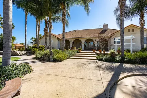 Exterior - 4549 Mcgee Ave, Modesto, CA 95357 photo 7 of 13