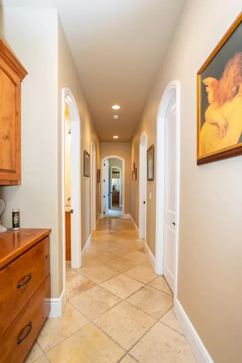Entry Way - 4549 Mcgee Ave, Modesto, CA 95357 photo 2 of 2