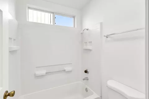 Bath - 3729 Black Eagle Dr, Antelope, CA 95843 photo 3 of 3