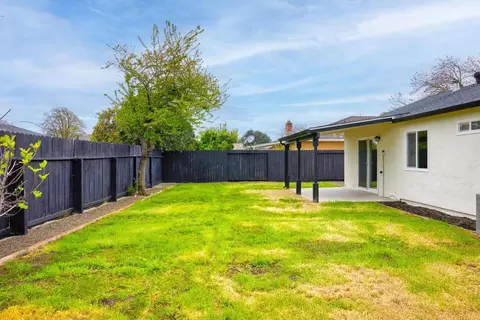 Exterior - 1624 Celeste Dr, Modesto, CA 95355 photo 11 of 12