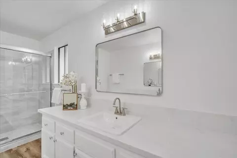 Bath - 4606 Slate Ct, Rocklin, CA 95677 photo 5 of 6