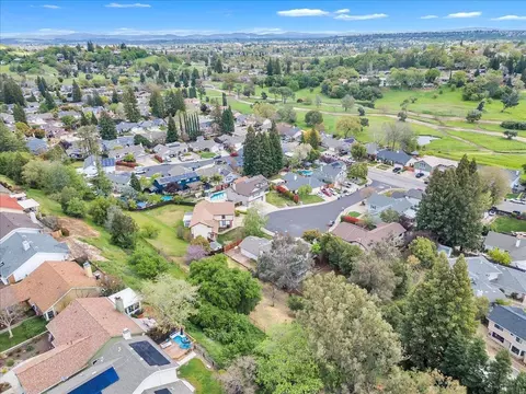 View/Area - 4606 Slate Ct, Rocklin, CA 95677 photo 4 of 7