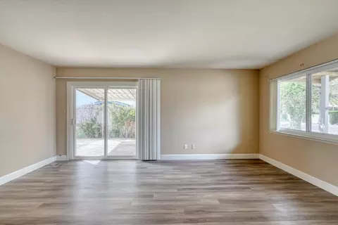 Living - 5948 Coyle Ave, Carmichael, CA 95608 photo 4 of 5