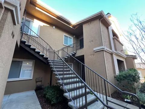 501 Gibson Dr #423, Roseville, CA 95678