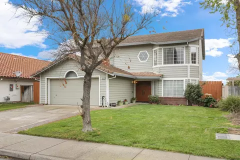 1811 Summertime Dr, Tracy, CA 95376 photo 2