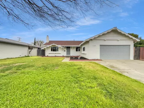 7320 Benbow St, Sacramento, CA 95822