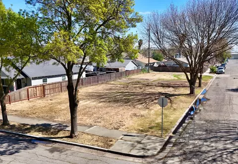 331 D St, Patterson, CA 95363 photo 2