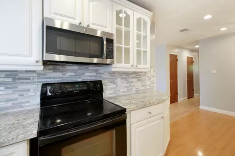 Kitchen - 1717 Albion Pl, Davis, CA 95618 photo 4 of 4