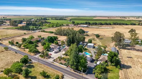 View/Area - 17755 E Collier Rd, Acampo, CA 95220 photo 5 of 13