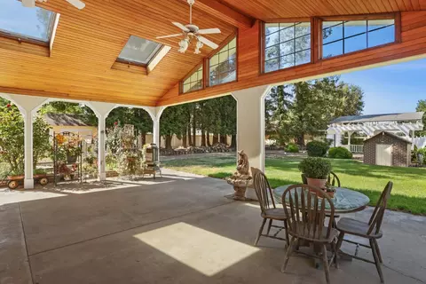 Exterior - 17755 E Collier Rd, Acampo, CA 95220 photo 19 of 24
