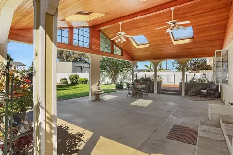 Exterior - 17755 E Collier Rd, Acampo, CA 95220 photo 18 of 24
