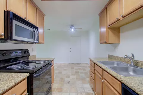 4054 Elmo Loop, Modesto, CA 95356 photo 10