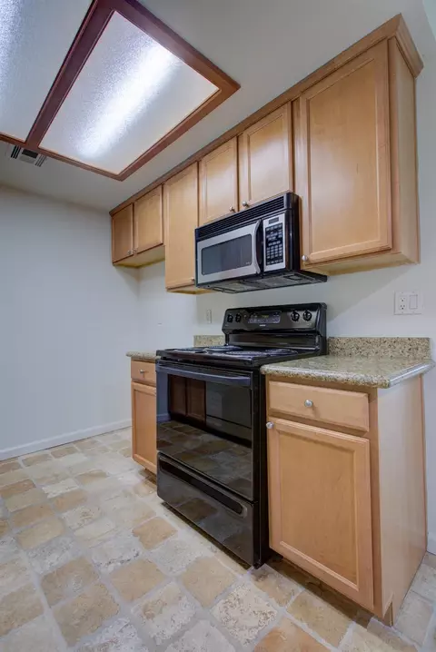 4054 Elmo Loop, Modesto, CA 95356 photo 9