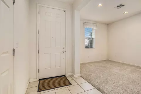 388 Violet Pl, Tracy, CA 95377 photo 5