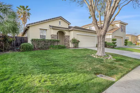 388 Violet Pl, Tracy, CA 95377 photo 3
