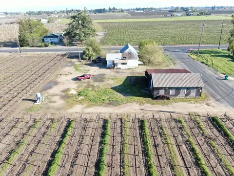 7106 E Kettleman Ln, Lodi, CA 95240 photo 5
