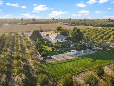 View/Area - 4972 Walnut Rd, Hughson, CA 95326 photo 4 of 10
