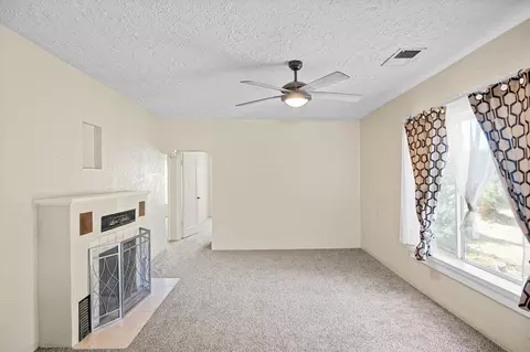 Living - 4972 Walnut Rd, Hughson, CA 95326 photo 4 of 7