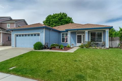 626 Ficus Way, Winters, CA 95694 photo 2