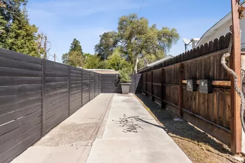 Exterior - 119 Lane St, Modesto, CA 95354 photo 7 of 10