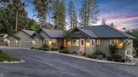 18444 Mika Ln, Sonora, CA 95370 photo 1