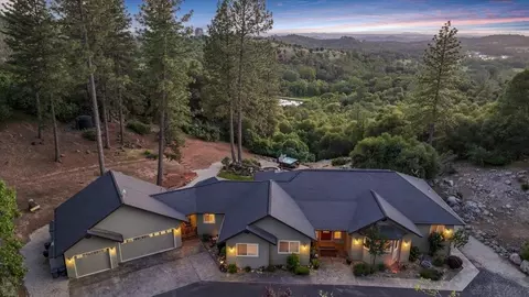 18444 Mika Ln, Sonora, CA 95370 photo 3