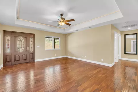 Living - 501 Shell Ln, Placerville, CA 95667 photo 6 of 7