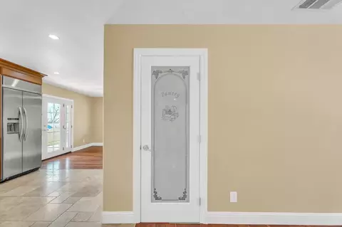 Entry Way - 501 Shell Ln, Placerville, CA 95667 photo 6 of 6