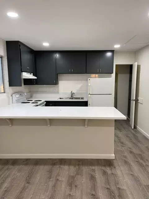 Kitchen - 391 E Olive Ave, Turlock, CA 95380 photo 6 of 8