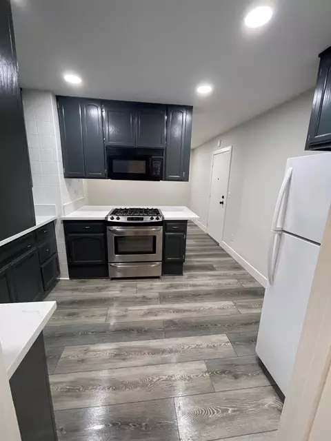 Kitchen - 391 E Olive Ave, Turlock, CA 95380 photo 8 of 8