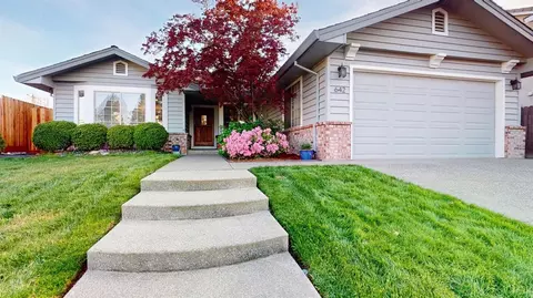 642 Amber Ct, Roseville, CA 95678