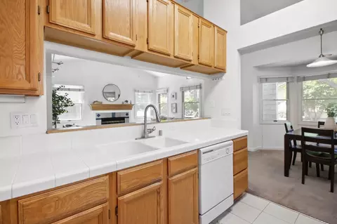 1430 Olympic Dr, Davis, CA 95616 photo 14