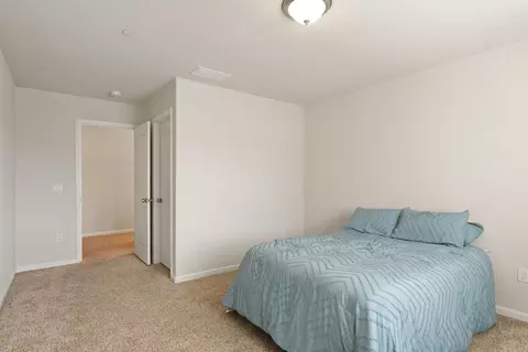 Bedroom - 2116 Splendor Way, Modesto, CA 95357 photo 6 of 8