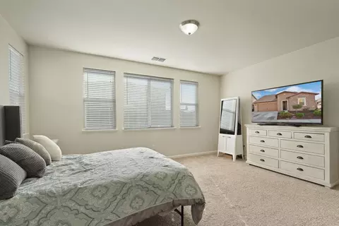 Bedroom - 2116 Splendor Way, Modesto, CA 95357 photo 4 of 8