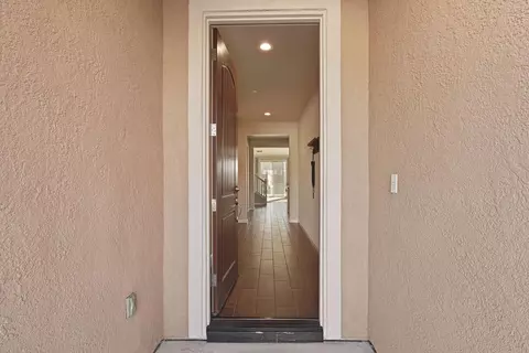 Entry Way - 2116 Splendor Way, Modesto, CA 95357 photo 1 of 7