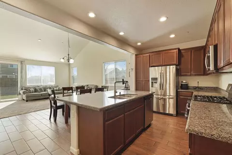 Kitchen - 2116 Splendor Way, Modesto, CA 95357 photo 1 of 4