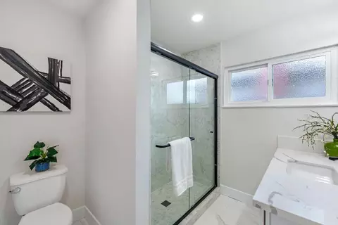 Bath - 44 N Corinth Ave, Lodi, CA 95242 photo 2 of 3