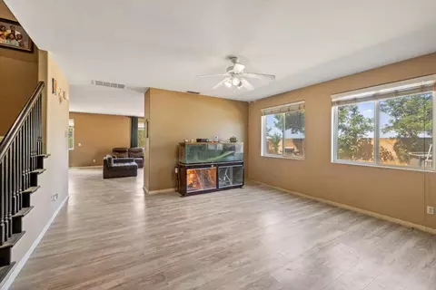 1752 Dukes Ct, Olivehurst, CA 95961 photo 14