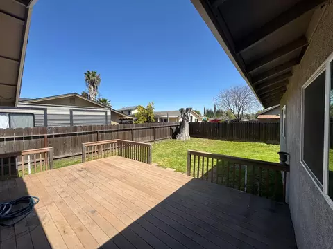 Exterior - 2008 Cardinal Dr, Ceres, CA 95307 photo 3 of 8