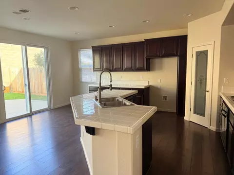 1003 Alfonso Ln, Manteca, CA 95336 photo 10
