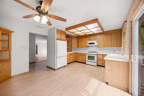 Kitchen - 6880 White Ln, Loomis, CA 95650 photo 1 of 4