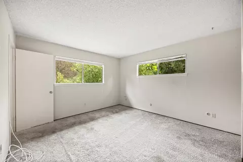 Bedroom - 6880 White Ln, Loomis, CA 95650 photo 1 of 6