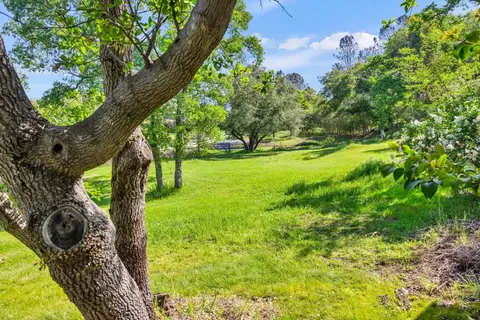 Exterior - 6880 White Ln, Loomis, CA 95650 photo 18 of 23
