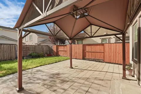 Exterior - 1213 Barbera Ct, Lodi, CA 95242 photo 6 of 8