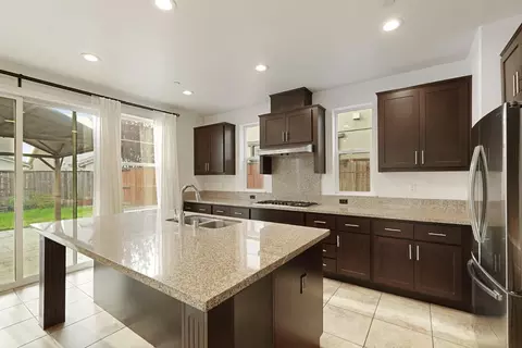 Kitchen - 1213 Barbera Ct, Lodi, CA 95242 photo 5 of 5